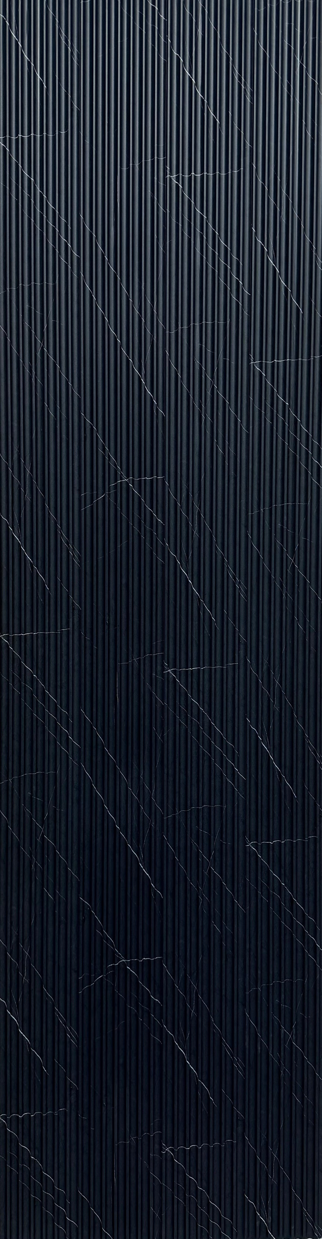 Flute Venetian Wall Panels - Nero Venato Sample
